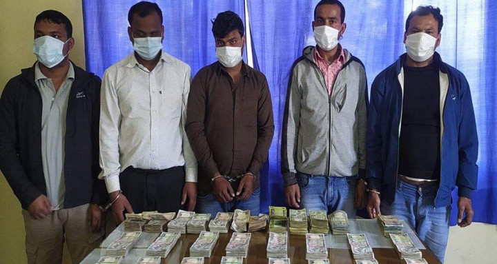 हुण्डीको २१ लाखसहित कारोबारमा संलग्न पाँच जना पक्राउ