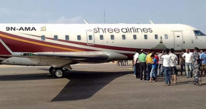 एयर होस्टेजमाथि दुर्व्यहार गरेको आरोपमा युवक पक्राउ