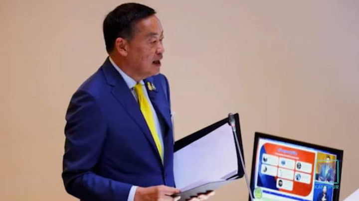 थाइल्यान्डका प्रधानमन्त्री स्रेत्था थाभिसिन बर्खास्त