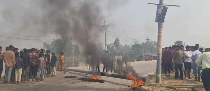 जनकपुर-जलेश्वर सडकखण्डमा चक्काजाम