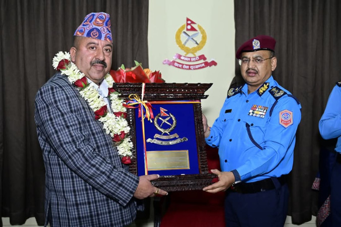 प्रहरी अतिरिक्त महानिरीक्षक आचार्य सेवा निवृत्त