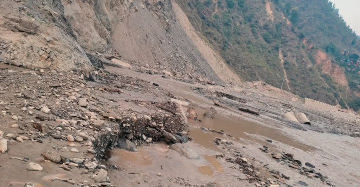 बाढीले बीपी राजमार्ग पुन: अवरुद्ध, पनौती, रोशी र तेमाल गाउँपालिकामा डुबान