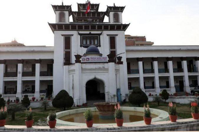 ६ वटा राजनैतिक दल खारेज