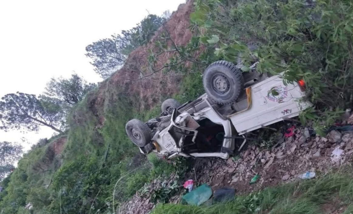 खिपाली मोडमा जीप दुर्घटना हुँदा दुई जनाको मृत्यु, ६ जना घाईते